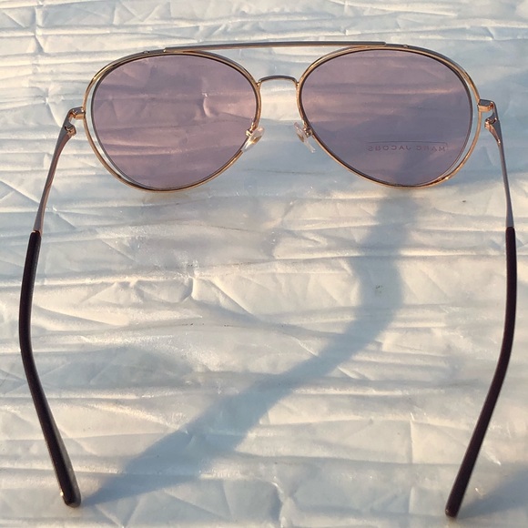 Marc Jacobs Aviator Sunglasses w/Case - Picture 3 of 8